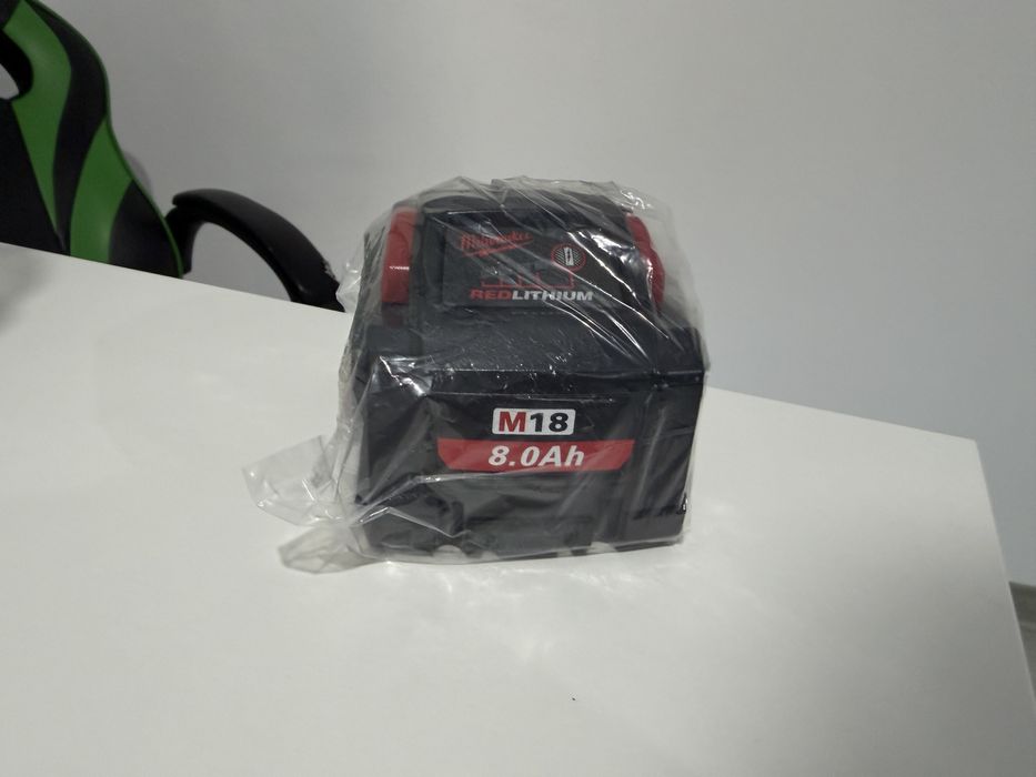 Acumulator milwaukee m18 8ah