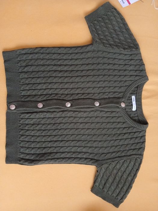 Pulover si bluzita noi noute