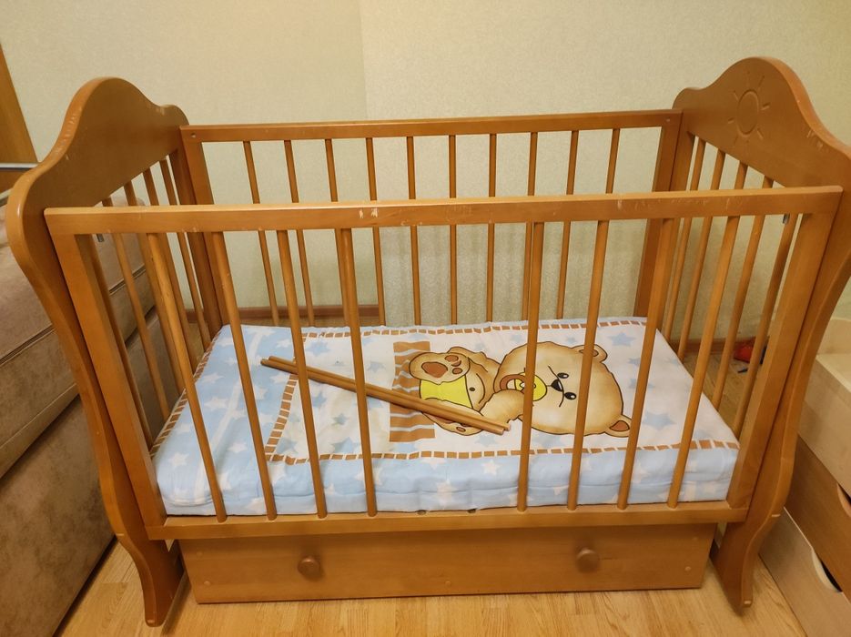 Детская кровать б/у