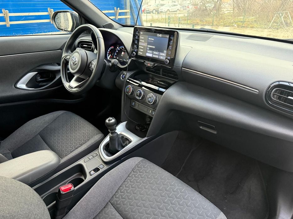 Vând Toyata Yaris Cross, 2024