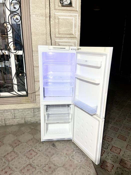 Продам Холодильник Самсунг