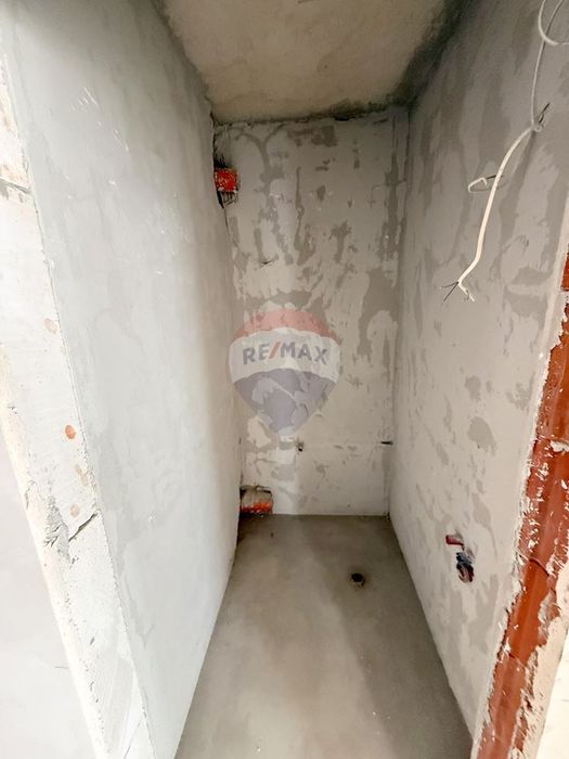 Продава се Тристаен апартамент в Варна, Бриз - 111 кв.м за 1287 €/кв.м - Снимка #9
