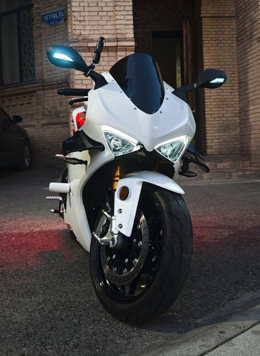 Modiwei 800RS СПОРТ-БАЙК / хорошее состояние