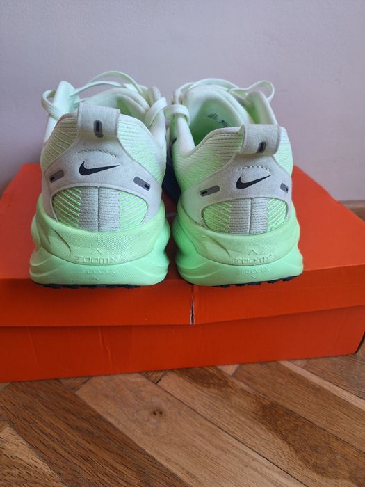 Топ! Nike vomero 18!