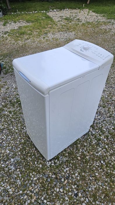 Masina de spalat rufe slim  Whirpool cu încărcare verticală