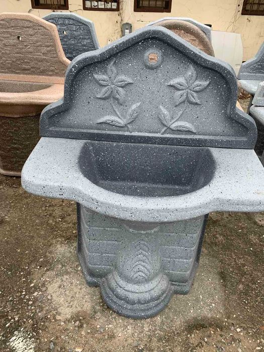 Италиански Паркови и Градински Чешми