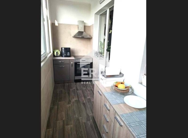 Продава се Четиристаен апартамент в Балчик - 123 кв.м за 1005 €/кв.м - Снимка #2