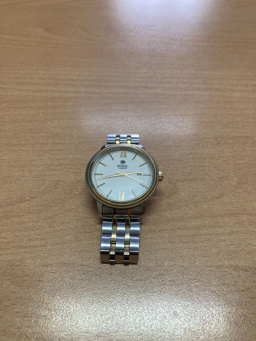 Наручные часы Royal London