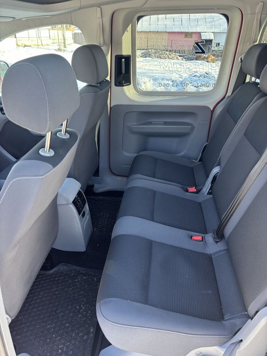 De vanzare wv Caddy 1,9 TDI 2010