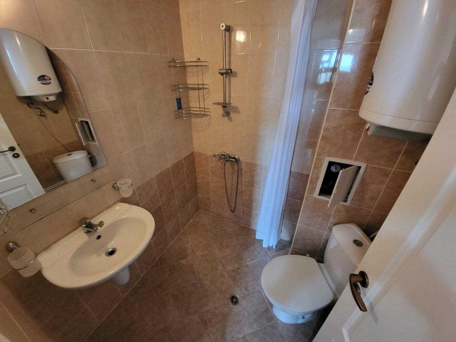 Продавам тристаен апартамнет в Слънчев Бряг!