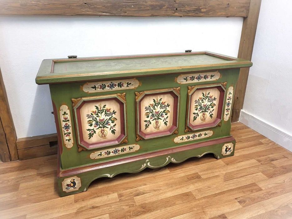 Voglauer, lada zestre, comoda, oglinda ...