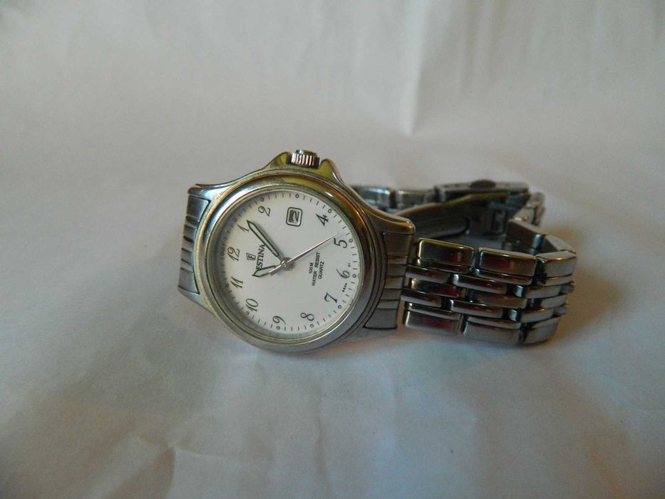 Ceas de dama FESTINA ,din otel, 100M ,stare excelenta cod F2