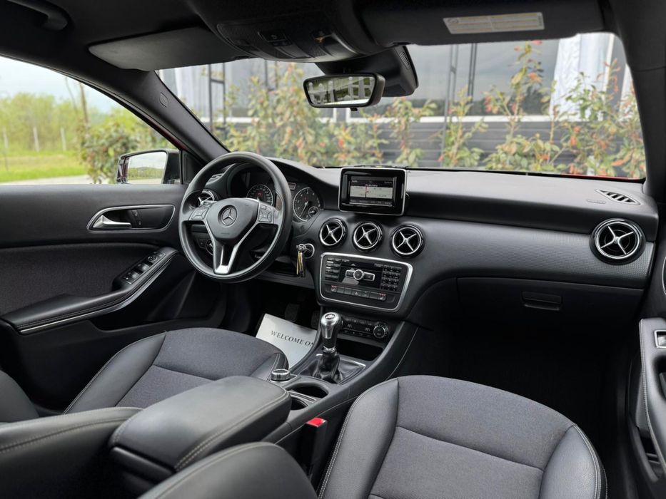 Mercedes Benz A200 |1.6Benzina|160CP|Camera|Xenon|Lumini ambientale|Euro6|12Luni Garantie