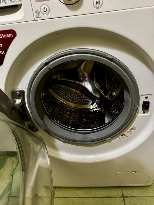 Продам стиральную машину!