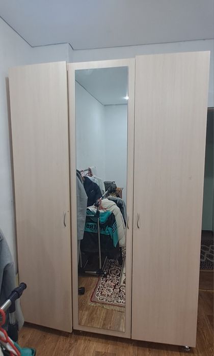 Продам шкаф для одежды
