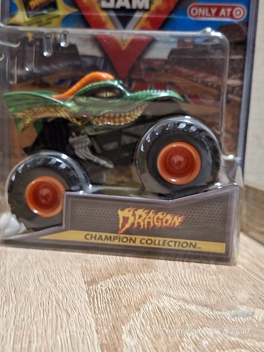 Оригинальная коллекционная модель Monster Jam — Dragon True Metal