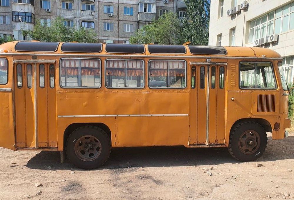 Авто стёкла на автобус ПАЗ 672.
