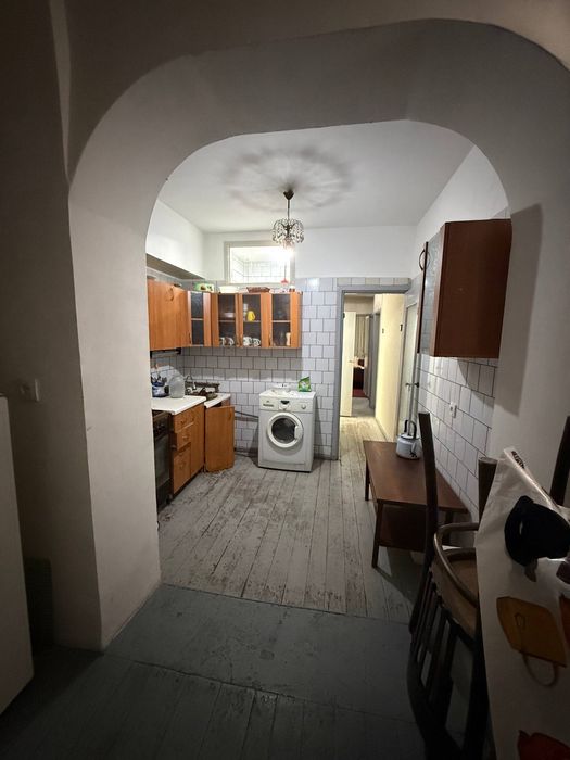 Шахристан. 3/1/4. Кирпич. 2/6 балкон