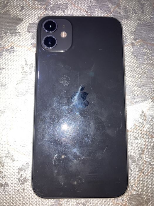 Iphone 11 ideal 128 gb 95 % vakum holatda
