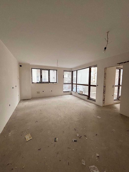 Тристаен апартамент с АКТ 16 - Южен