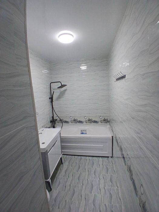 3 хона килинган 60кв.м² 8-кават Мансард ор: Файзобод мачит.