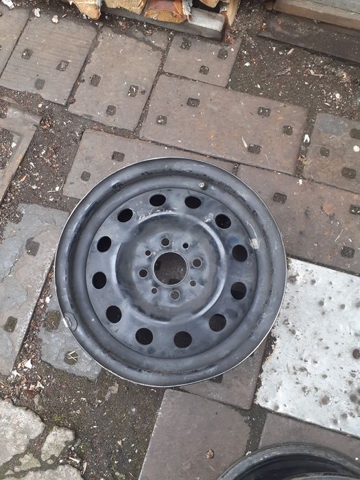 Продам    диски.