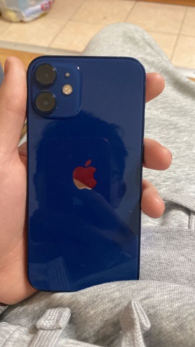 Продаю айфон 12 мини в идеале срочноооо