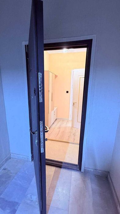 Прадается 1-ком квартира с Кадастром и ремонтом рядом Метро успейти