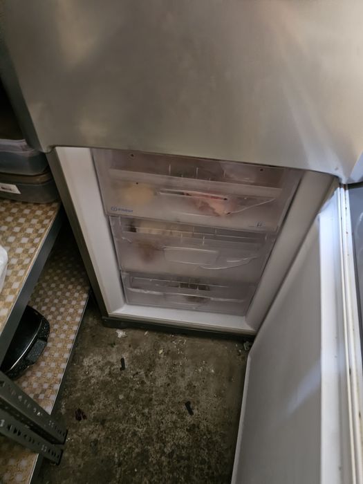 Frigider indesit