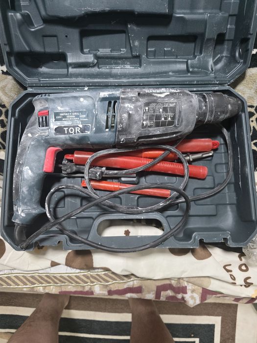 Продам перфоратор 3в1