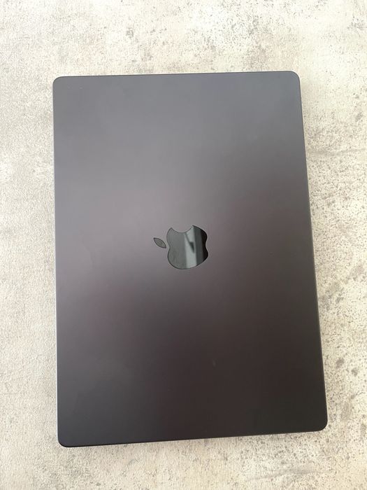 НАЛИЧЕН Apple MacBook Pro 14” M4 Max • 16 CPU/40 GPU • 64GB Unified Memory • 4TB SSD С Гаранция