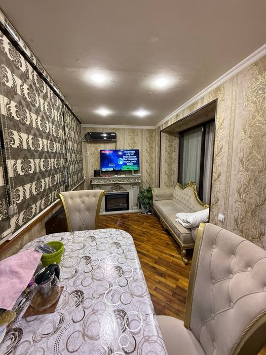 Продается просторная 3х комнатная Мирзоулугбек ц2 Олой Киричный дом