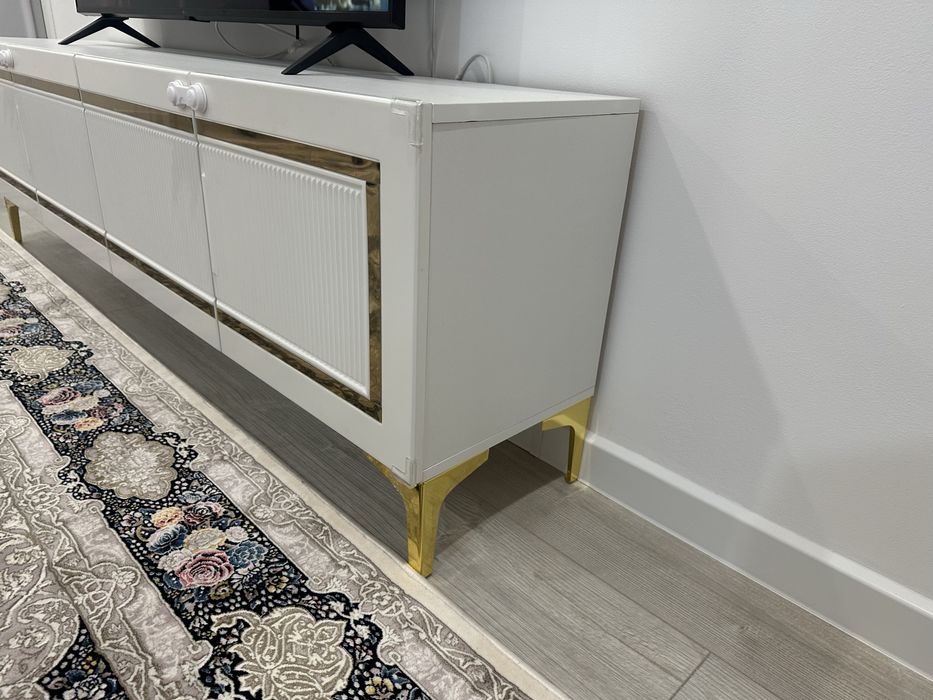 Тумба под телевизор