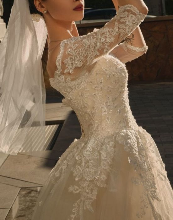 Свадебное платье