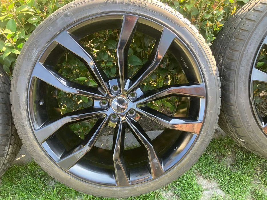 Джанти AUTEC Uteca с гуми 265 35 R22