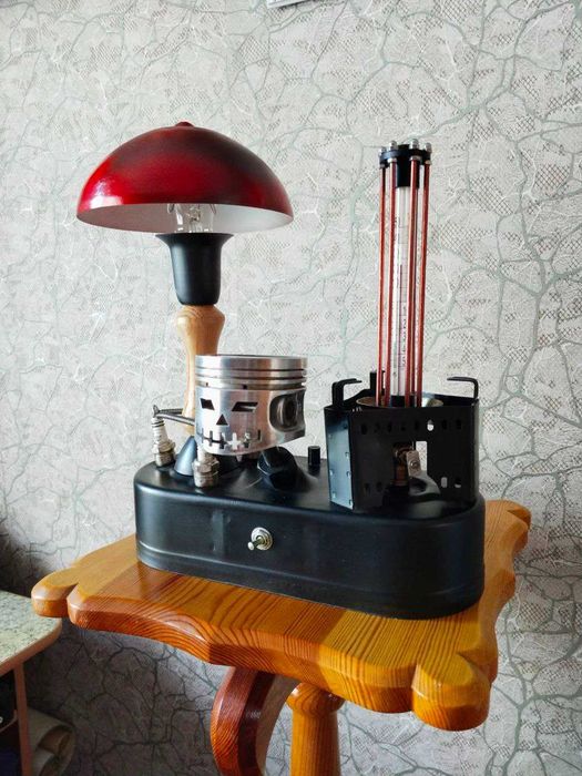 Настольная лампа с термометром