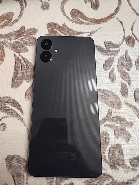 Самсуг а06 . ...