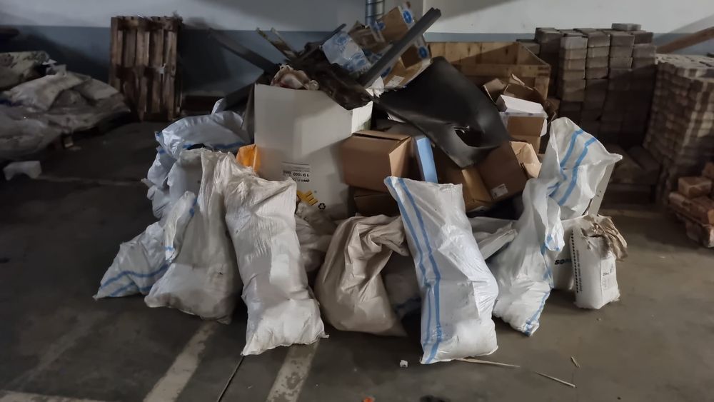 Transport Moloz Bucuresti - Renovări - Constructii -  Debarasare Moloz