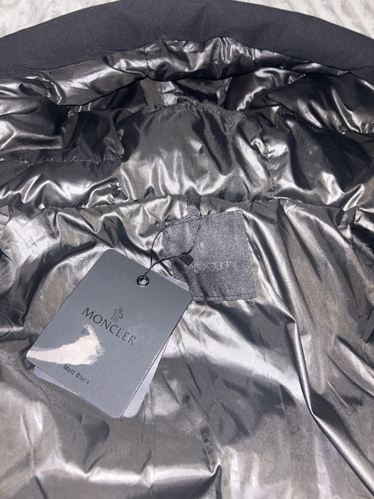 Яке Moncler Madeira