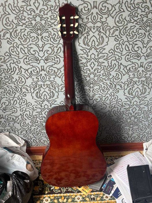 Продается гитара