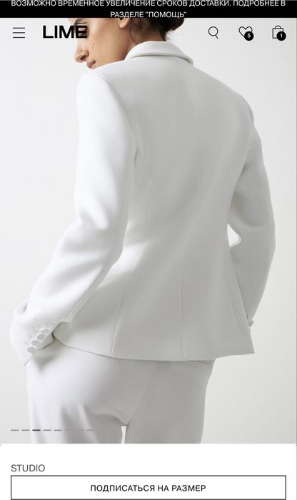 Блейзер приталенного кроя с ремнем