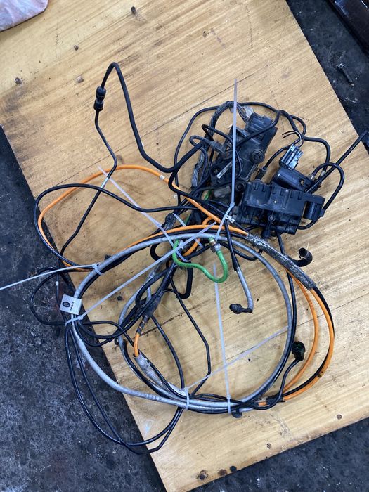 Range rover sport 2012г 3.0d 245кс Разпределители въздушно окачване