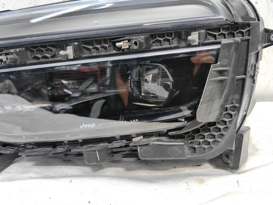 Оригинален фар Jeep Avenger Full Led 2024