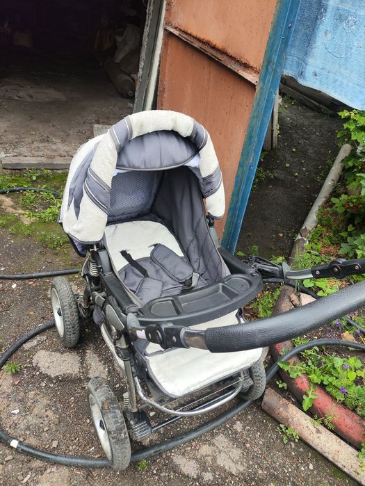 Продаю детскую коляску