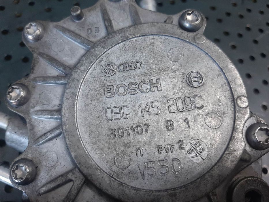 pompa vacuum 2.0 tdi blb audi a4 b7    03g145209c