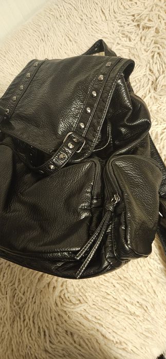 Дамска раница- черна ПРОМОЦИЯ