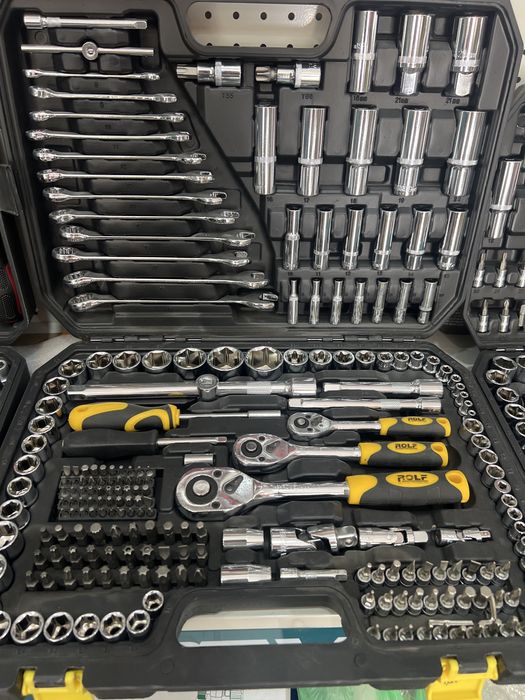 Набор инструментов. Ключ набор/набор ключей