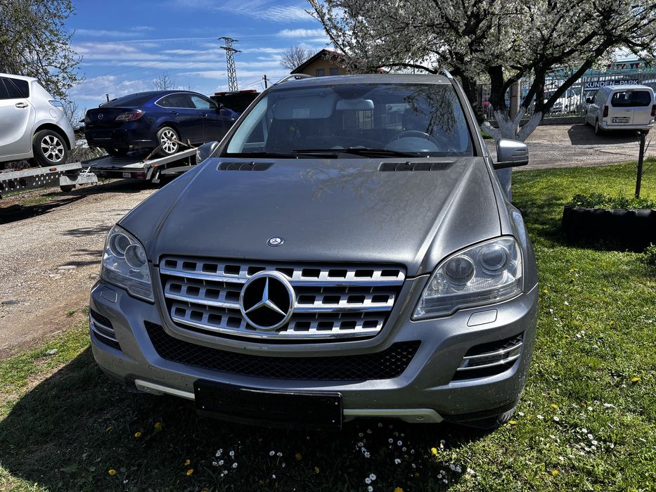 Мерцедес МЛ300ЦДИ