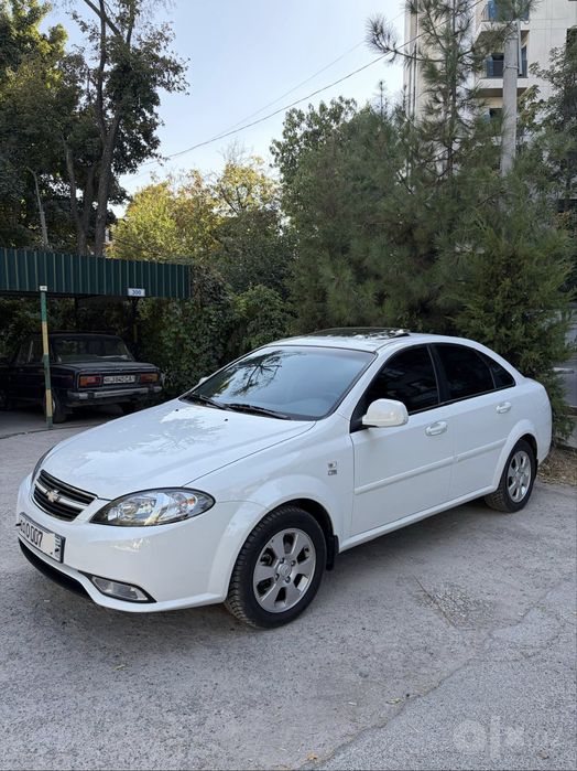 Jentra 2022/2023 A/T Ideal