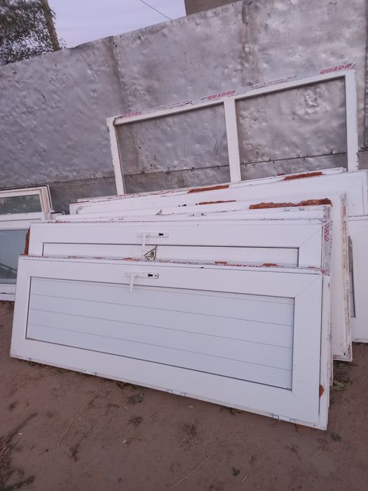 Пластиковые двери бу